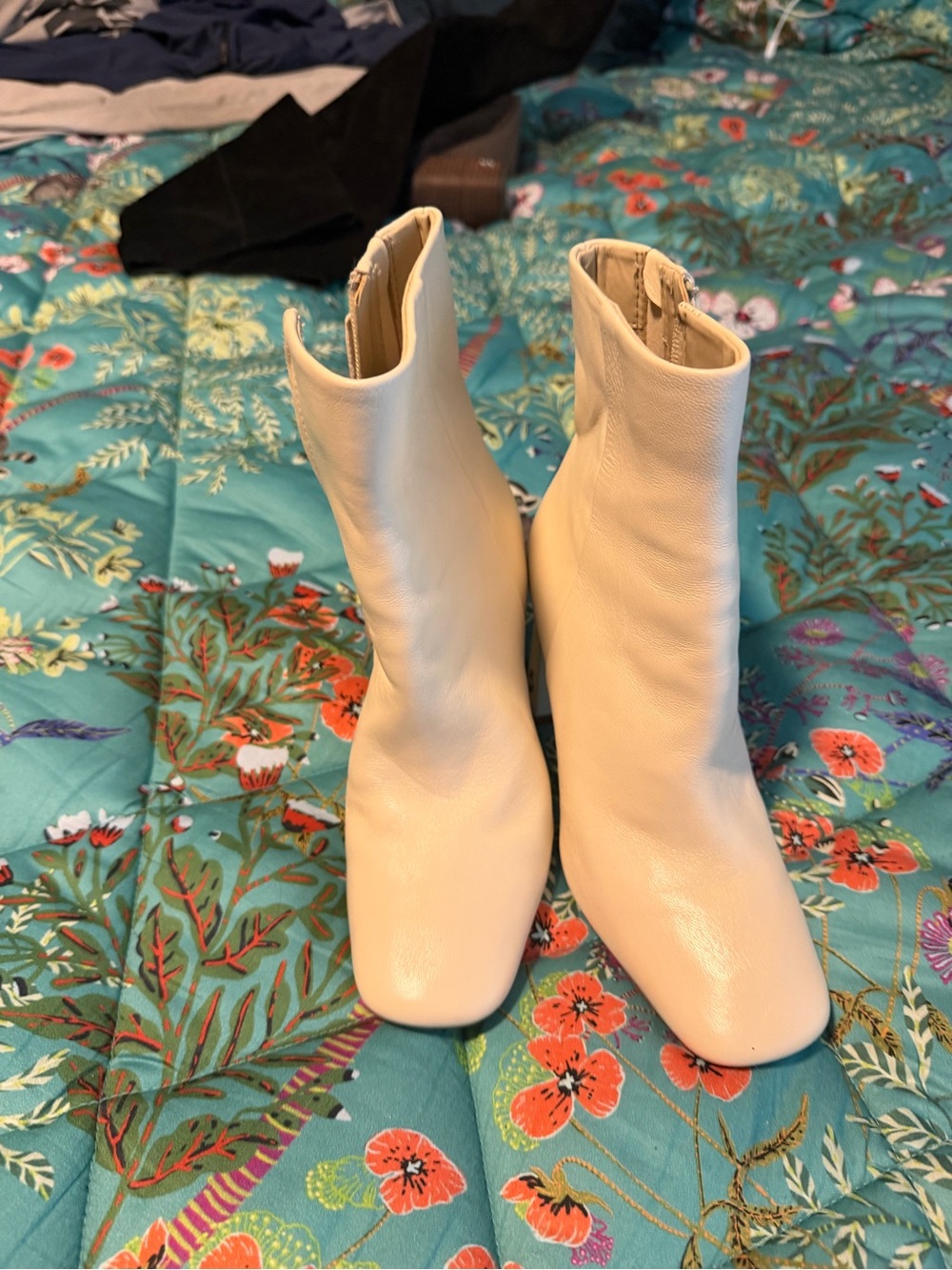 Sam Edelman booties size 5.5